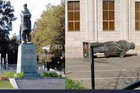 Азербайджанские вандалы снесли памятник Степану Шаумяну в оккупированном Степанакерте