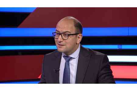  Oppositionist: I don`t know any other country where every fourth  resident considers government traitor