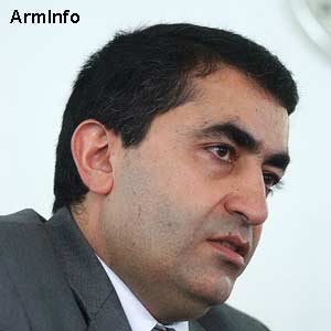 Армен Рустамян: Оппозиция должна выдвинуть единого кандидата в мэры Еревана