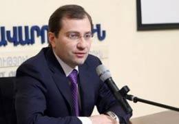 Правительство Армении не собирается пока продавать казначейские драгметаллы и камни