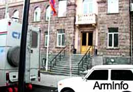 Центризбирком Армении для участия в выборах совета старейшин зарегистрировал 5 партий и один блок