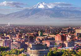 Activists advocate stopping construction in center of Yerevan 