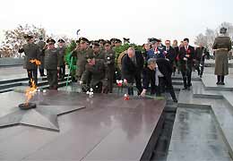 Defender of the Fatherland Day celebrated in Victory Park in Yerevan