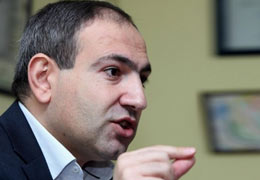 Никол Пашинян требует пригласить представителей МИД  в парламент