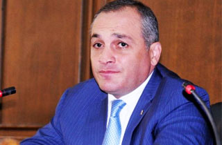 В парламенте Армении обсудили вопросы развития системы военного резерва