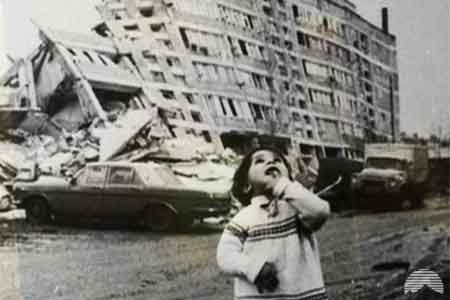 Armenian Parliament keeps moment of silence in honor of 1988 Spitak  earthquake victims 