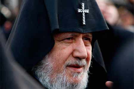 Catholicos of All Armenians prepares next meeting with Armenian,  Artsakh presidents 