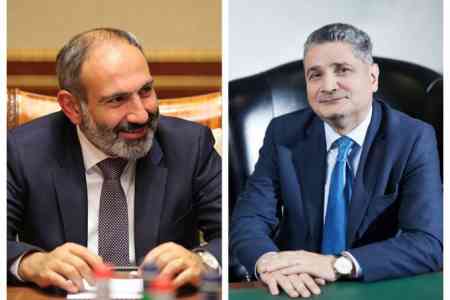 Nikol Pashinyan talked with Tigran Sargsyan behind closed doors