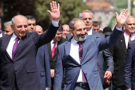 Президент Арцаха поздравил премьер-министра Армении с днем рождения