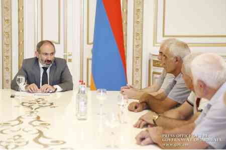 The Prime Minister received the relatives of  March 1 victims