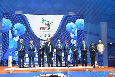 В Ашхабаде проходит Чемпионат мира по тяжёлой атлетике