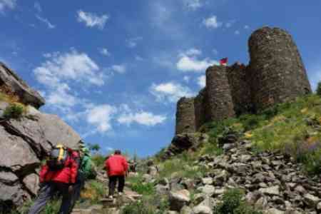 Швейцарская ассоциация журналистов снимет фильм и опубликует ряд статей о туристическом потенциале Армении