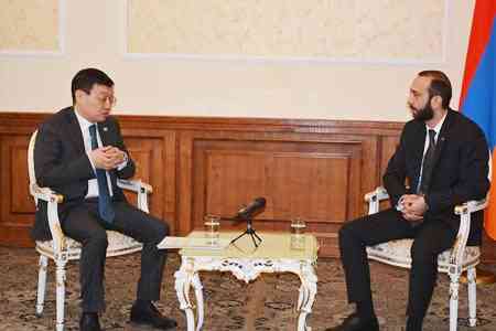 Посол Казахстана встретился с главой НС РА