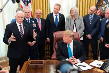 Президент Трамп подписал указ о создании Космических войск США