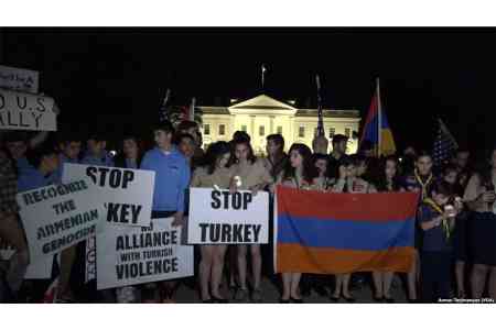 Candle lighting ceremony held in front of the White House demanding  from Trump to recognize the Armenian Genocide