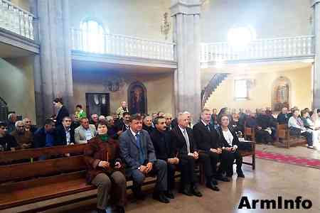 В Ереване в церкви Святой Троицы провели поминальную литургию по жертвам аварии на Чернобыльской АЭС