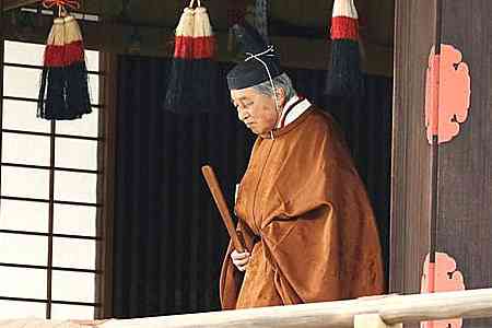 Император Японии официально объявил о вступлении на престол