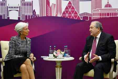 Armen Sarkissian discussed issues of expanding cooperation with  Christine Lagarde in framework of a forum in Kazakhstan 