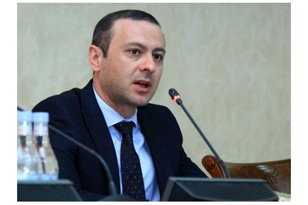Armenian Security Council Sec leaves for U.S. 
