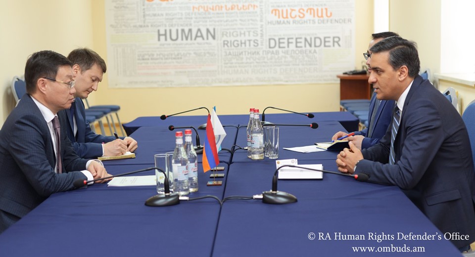 Защитник прав человека и посол Казахстана в Армении обсудили перспективы сотрудничества
