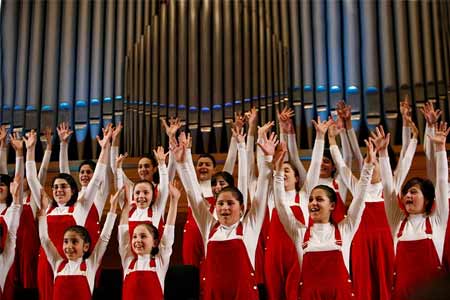 "Little singers" demand a response from the officials of Yerevan  Municipality because of the situation around the dilapidated choir  building