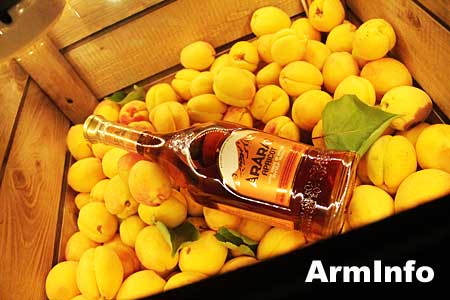 Соединение символов Армении: Ереванский коньячный завод презентовал инновационный напиток - ARARAT Apricote