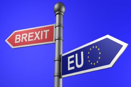 Еврокомиссия считает «жесткий» Brexit главным риском для экономики ЕС