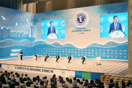 Аскар Мамин принял участие в I Каспийском экономическом форуме в Туркменистане