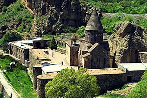Премьер-министр Армении в монастырском комплексе Гегард присутствовал на концерте "Культурный диалог"