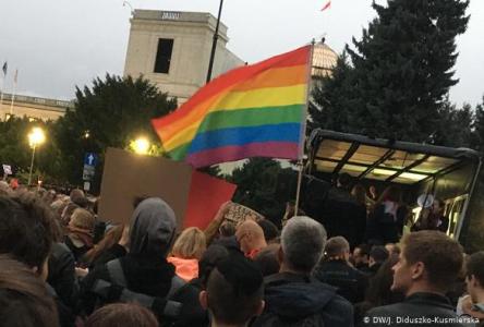 Как сексуальное просвещение в школах раскололо польское общество