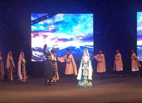 В Алматы состоялся отчетный концерт армянского танцевального ансамбля “Аракс”