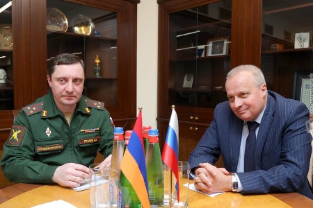 Тоноян и Копыркин обсудили дальнейшие пути развития армяно-российского стратегического сотрудничества