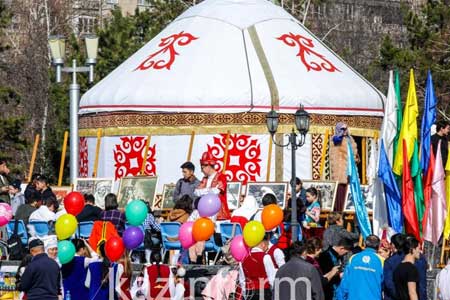 В Казахстане отменили массовое празднование Наурыза и военный парад