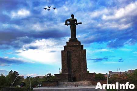 В рамках "Армия-2020" в Гюмри состоится показ военной техники, а в Ереване авиапролет