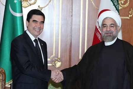 Президенты Туркменистана и Ирана обменялись поздравлениями с Курбан байрамы и обсудили аспекты диалога