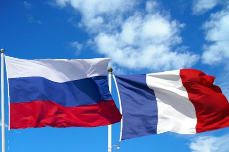 Состоялся телефонный разговор глав МИД России и Франции, обсуждалась ситуация в зоне нагорно-карабахского конфликта