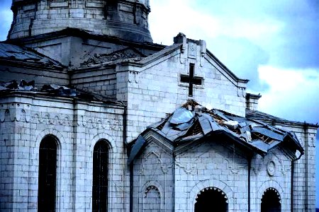 Азербайджанцы демонтировали купола собора Казанчецоц в Шуши