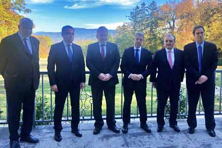 В Женеве началась встреча глав МИД Армении и Азербайджана