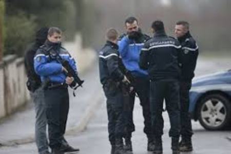 French police used force against Turks who went to "hunt" for  Armenians in Dijon