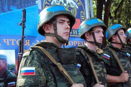 Russian peacekeepers transport 41 Russian, Artsakh nationals to  Armenia
