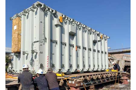 ЮКЖД завершила поставки крупногабаритных грузов для строительства Ереванской ТЭС