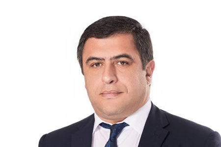 Арам Хачатрян: Отставку Никола Пашиняна в Ереване требуют всего 500 человек