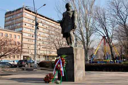 В Ереване отпраздновали День дипломатического работника