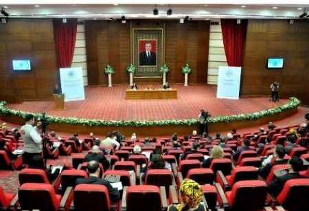 Состоялась научная конференция, посвященная дню дипломатических работников туркменистана