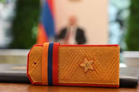 Высокопоставленные военные продолжают выражать поддержку заявлению Генштаба Армении с требованием отставки Пашиняна