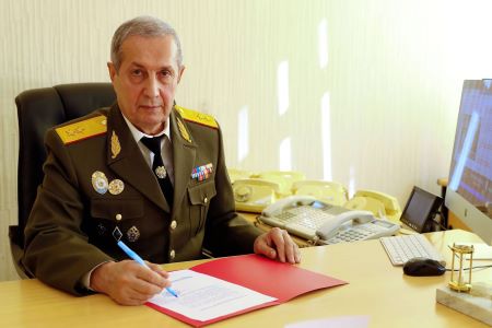 Замдиректора СНБ Армении уволен с военной службы по достижении предельного возраста