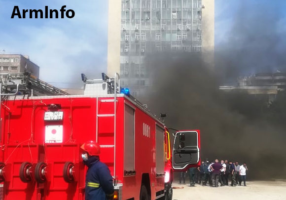 Пять пожарно-спасательных расчета направлены на тушение пожара в туннеле в центре Еревана