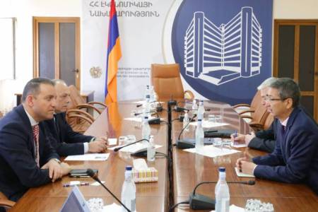 И.о. министра экономики Армении и посол Казахстана обсудили перспективы сотрудничества между передовыми компаниями двух стран в области IT