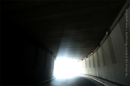 Движение транспорта через тоннель со сквера Абовяна на проспект Мясникяна 8 мая будет временно приостановлено