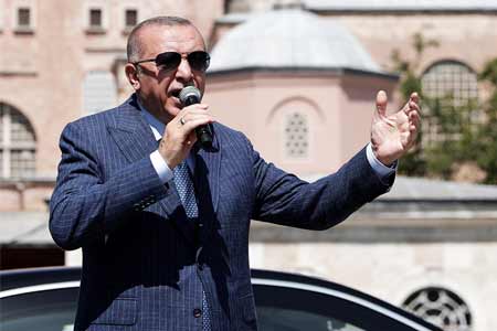 Обнародована программа визита Эрдогана в оккупированный армянский Шуши